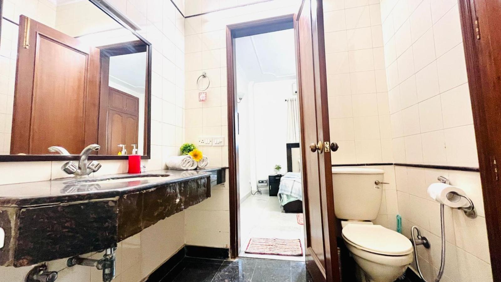 Olive Serviced Apartments - Defence Colony New Delhi Room photo