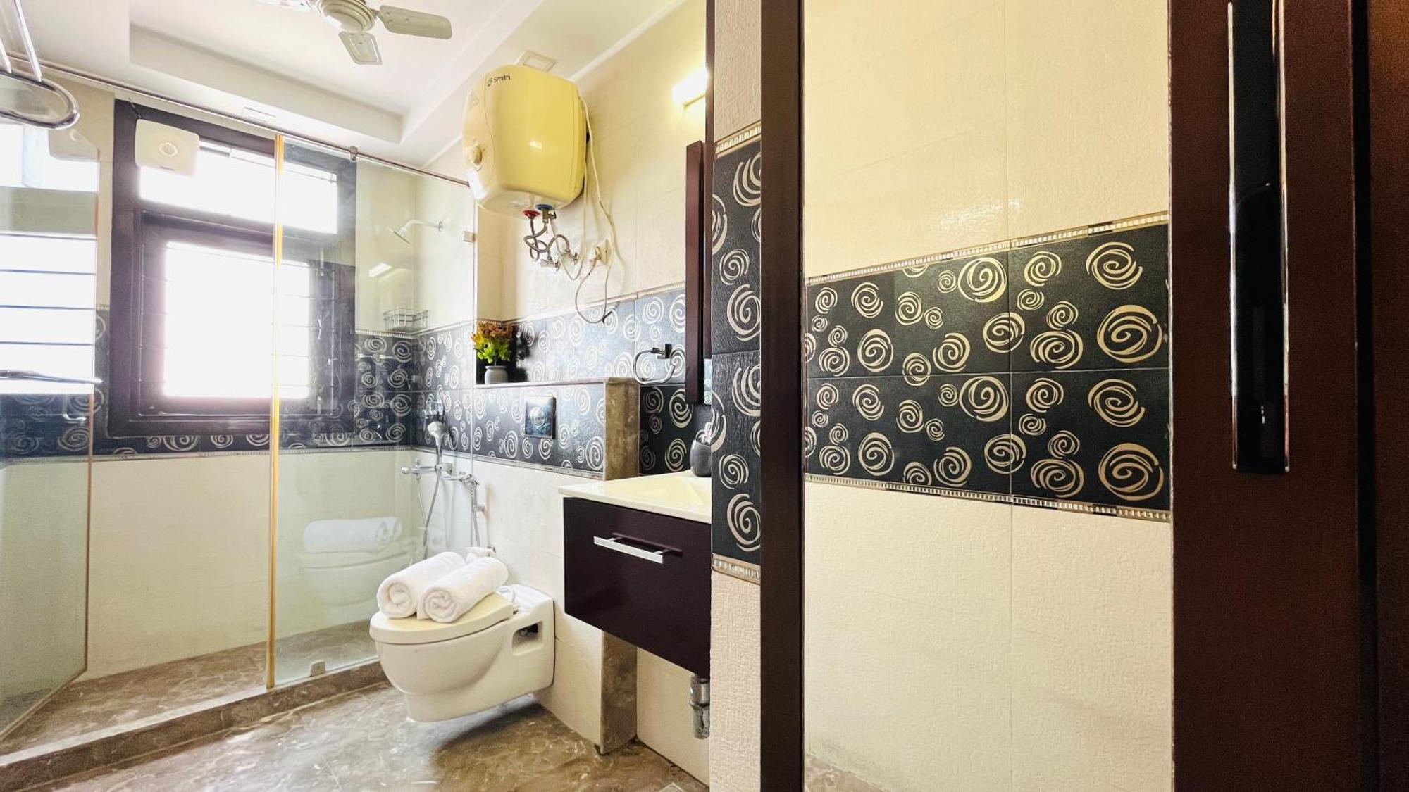 Olive Serviced Apartments - Defence Colony New Delhi Room photo