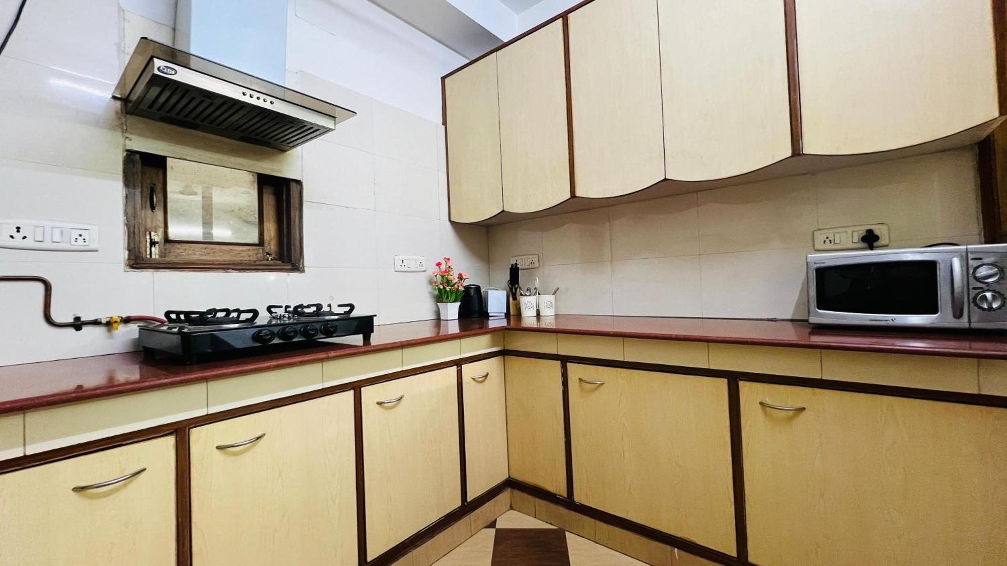 Olive Serviced Apartments - Defence Colony New Delhi Room photo
