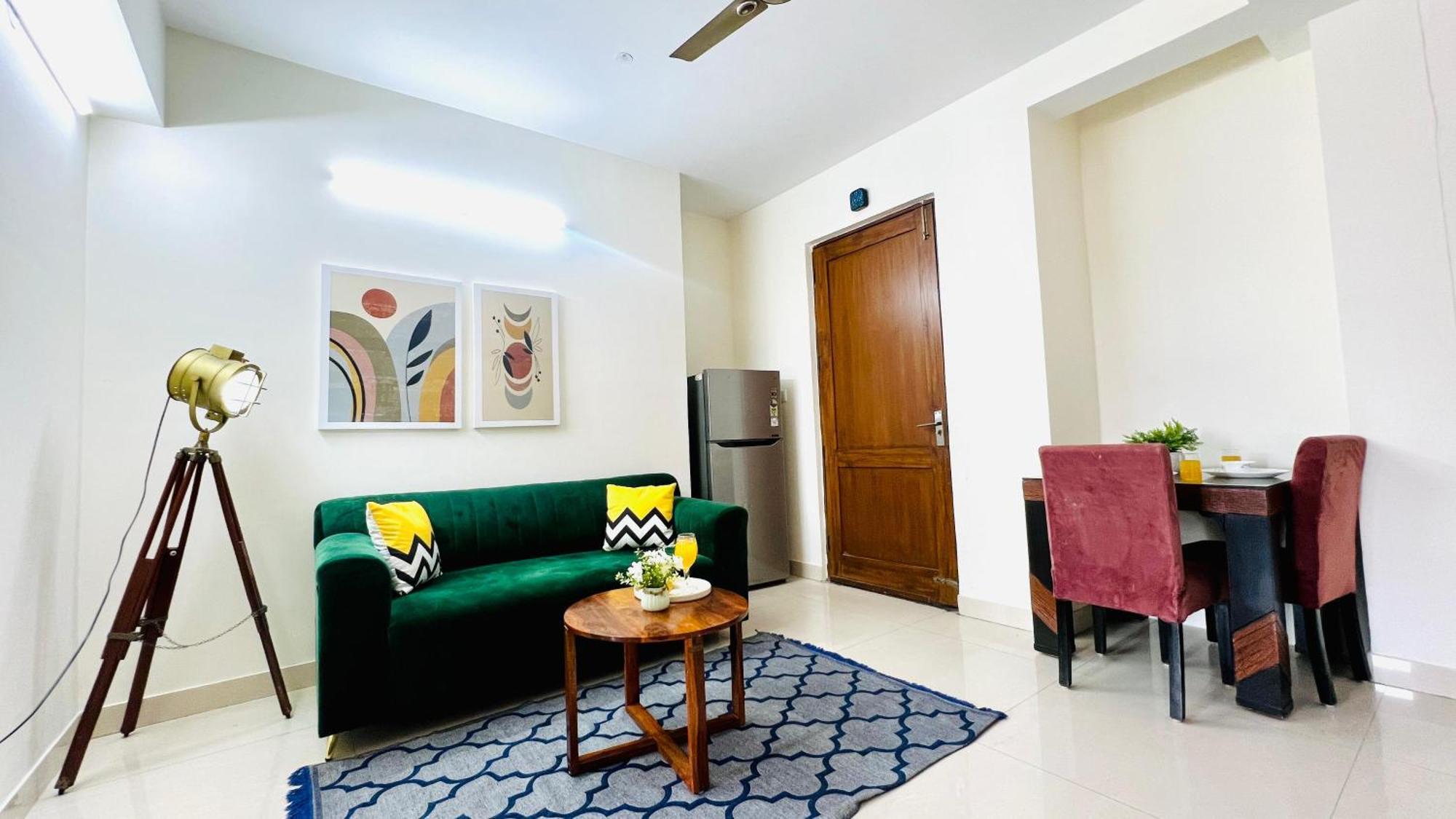 Olive Serviced Apartments - Defence Colony New Delhi Room photo