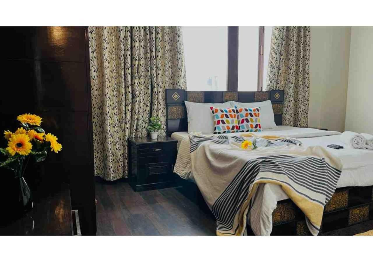 Olive Serviced Apartments - Defence Colony New Delhi Exterior photo